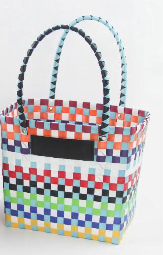 Vegetable Basket Bag Hand woven Color blocked Plastic Woven Shopping Basket Handbag Camping Picnic Basket Bath Basket