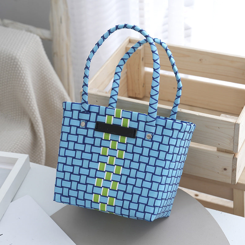 New handmade woven vegetable basket for women's portable storage bag, cute colored checkered plastic woven basket