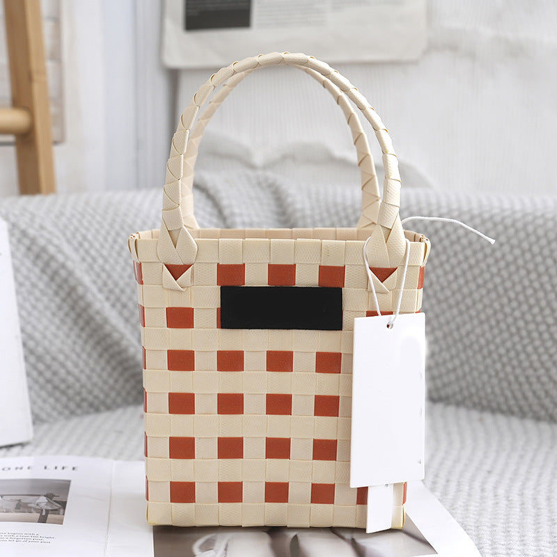 Vegetable Basket Bag Grid Pattern Color Contrasting Plastic Woven Bag Hand Woven Handbag In Stock Multi Color Grass Woven Bag Bath Basket